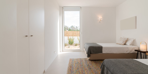 Comprar / Vender Casas Unifamiliares y Chalets en Alcobendas · con Mobiliario y Carpintería a Medida