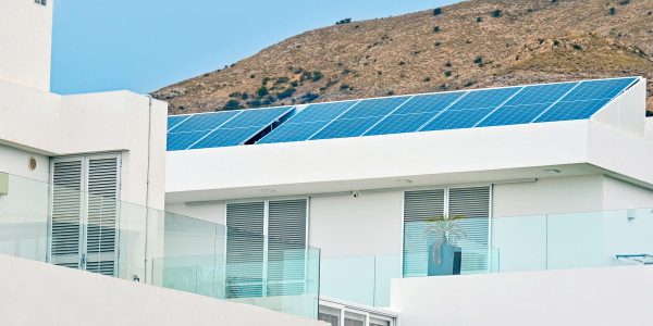 Comprar / Vender Pisos y Plantas Bajas en Alcobendas · con Placas Solares