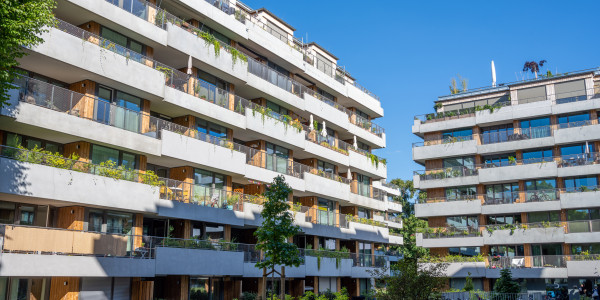 Compraventa de Inmuebles en Alcobendas · Pisos con Zona Comunitaria