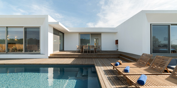 Compraventa de Inmuebles en Alcobendas · Casas Diseño Minivalista