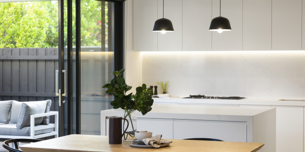 Inversores, Intermediarios, Agentes y Brokers Inmobiliarios en Alcobendas · Plantas Baja