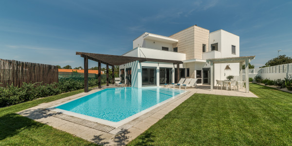 Inversores, Intermediarios, Agentes y Brokers Inmobiliarios en Alcobendas · Villas